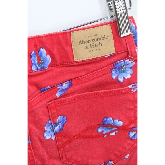 Abercrombie & Fitch Jeans Womens Red Floral Jeggings Slim Cropped Cotton Size 10 - Picture 6 of 9